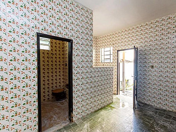 Casa � venda com 80m�, 3 quartos e sem vaga